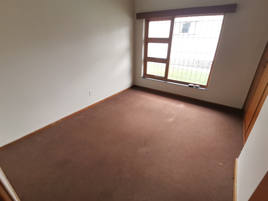 To Let 3 Bedroom Property for Rent in Beacon Bay North Eastern Cape